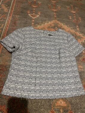 Express Black and White Textured Short Sleeve Tunic